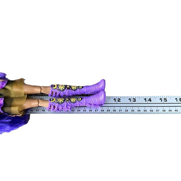 Mattel Monster High Skulltimate Secrets Clawdeen Locker Doll and Accessories - Picture 10 of 10